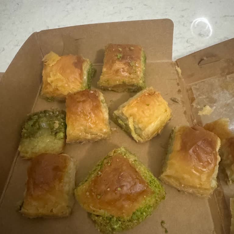 Migros Yemek Keçiören Şubesinde Baklava Dilimleme Sorunu Ve Yetersiz Çözüm