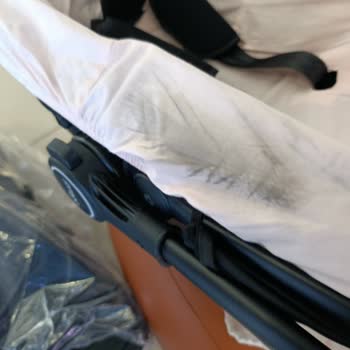 Türk Hava Yolları’nda Bebek Arabası Ve Pusetin Hasar Ve Kirlenmesi