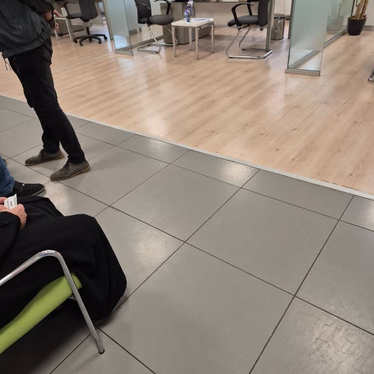 Türk Telekom Şubesinde Personel Yokluğu Ve Uzun Bekletilme