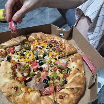 Domino's Manavgat Şubesinde Tekrarlanan Özensiz Pizza Ve Eksik Yan Ürünler, Kaba Müşteri Hizmeti