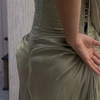 Kıyafet Sepeti'nden Kusurlu Düğün Elbisesi Ve Söz Verilen Değişim Zamanında Yapılamaması