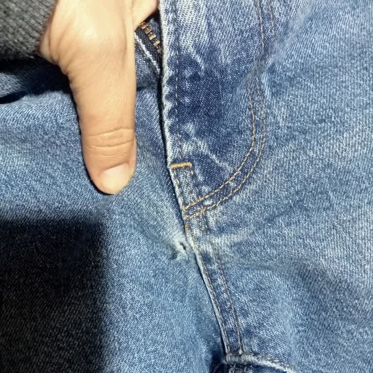 Mavi Jeans Fermuarı Kısa Sürede Aşınan Kot Pantolon İçin Değişim Talebi