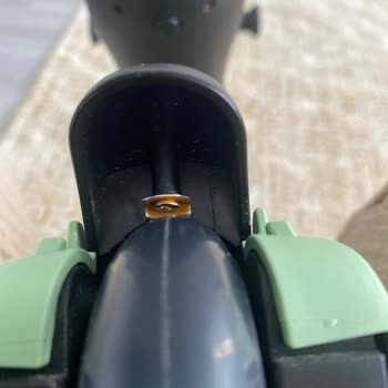 E-Bebek Scooter’da Paslı Vida Problemi Çocuğun Güvenliğini Tehdit Ediyor