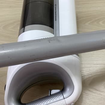 Dikey Süpürge Arızası Tekrarlıyor, Tamir Sonrası Çizik Ve Çatlaklarla Döndü, Ürün Değişimi İsteği