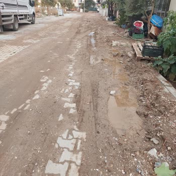 Torbalı Belediyesi Ve Gediz Elektrik’in 3 Yıllık Yol Ve Aydınlatma Sorunu Çözülmedi