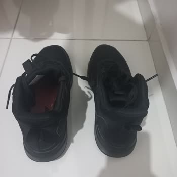In Street Ve FLO’dan Adidas Terrex Anylander Ayakkabısının Kayması ve Su Alması