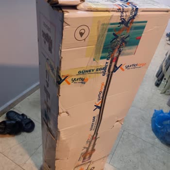 Dyson V15 Süpürge Onarım Sürecinde İşlemsiz İade Ve Hasarlı Kutu Şikayeti