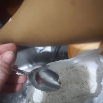 Tarım Kredi Ununda Görülen Siyah Noktalar Hijyen Endişesi Yaratıyor