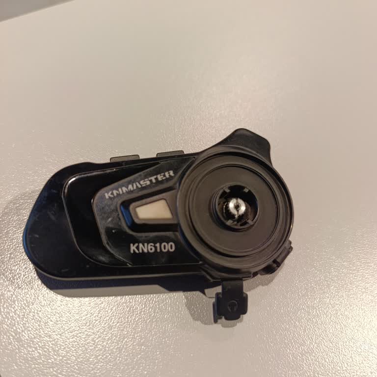 K*** Elektronik Knmaster 6100 Joystick'in Kendi Kendine Parça Düşmesi Ve Kalite Hayal Kırıklığı