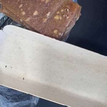 Korupark Migros Şubesinde Tarihi Geçmemiş Cevizli Pestilde Böcek Görüldü