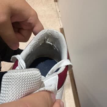 Boyner'den Alınan Tommy Hilfiger Spor Ayakkabısında 2 Yıllık Garanti İhlali Ve Red Kararı