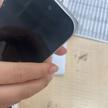 İPhone 17 Pro Max Ön Camının Ayrılması Ve Garanti Reddi Şikayeti