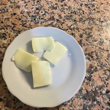 BİM İçim Kaşar Peynirinde Saç Bulunması Ve Müşteri Hizmetlerinden Cevap Gelmemesi