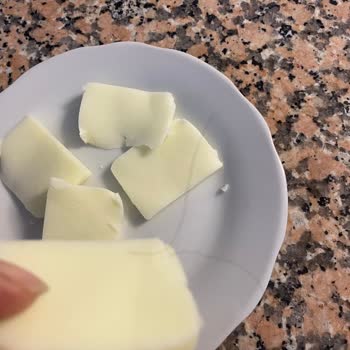 BİM İçim Kaşar Peynirinde Saç Bulunması Ve Müşteri Hizmetlerinden Cevap Gelmemesi