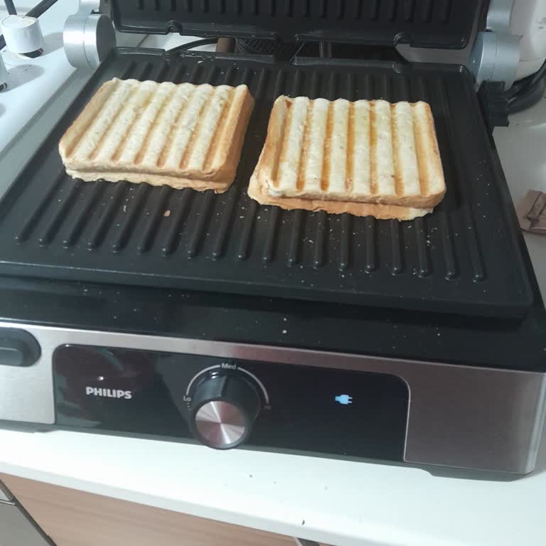 Philips 5000 Serisi Tost Makinesinin Kızarmama Sorunu Ve İade Reddi