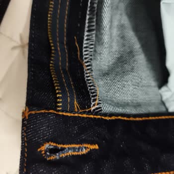 Colin’s Relaxed Straight Kot Pantolunda Kötü İşçilik Ve Dikiş Sorunları