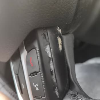 Jeep Renegade Direksiyon Kaplama Soyulması Ve Beyazlama Ücretsiz Tamir Talebi