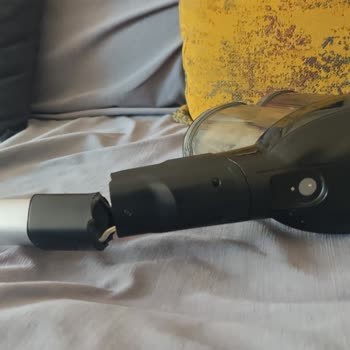 Philips XC7040 SpeedPro Max Dikey Süpürge Bağlantı Noktasının Kırılması Ve Değişim Talebi