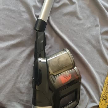 Philips XC7040 SpeedPro Max Dikey Süpürge Bağlantı Noktasının Kırılması Ve Değişim Talebi