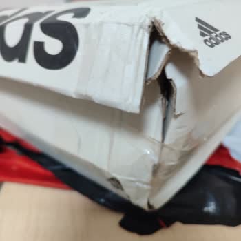 Hasarlı Kutulu Sahte Adidas Ayakkabı Ve İade Ödemesinin Gecikmesi