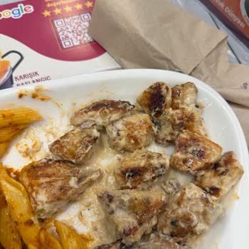 Antalya Dokuma Özdilek AVM Tavuk Dünyası’nda Soğuk Makarna, Çürük Ekmek Ve Hijyen Sorunları