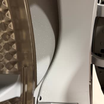 Samsung Kurutma Makinesinde 5 Ayda Kapak Deformasyonu Ve Servis Tarafından Kullanıcı Hatası İddiası