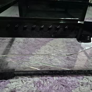 Hasarlı Cam Teraryum Tesliminde Hepsijet Kurye Beklemedi