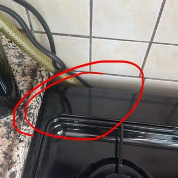Beko Ocaklı Fırının Teknik Çizimle Uyuşmayan Arka Delik Eksikliği Ve Değişim Talebi