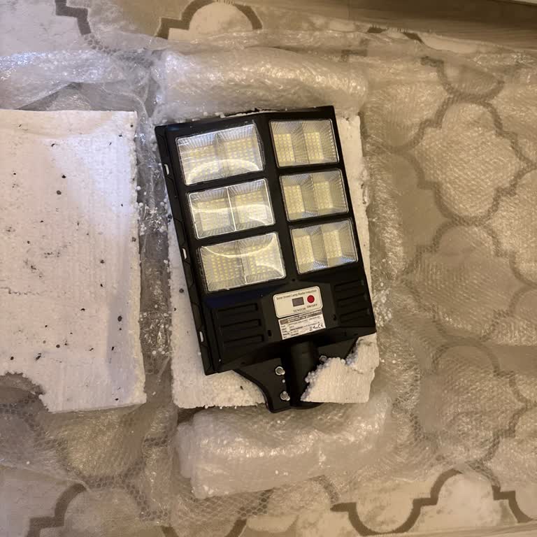 Albatros Enerji'den Aldığım 2500W Güneş Aydınlatma Paketi Yanlış Ve Eksik