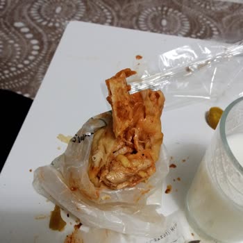 Yetersiz Pişmiş Tavuk Döner Ve Hijyen Sorunu Nedeniyle Ücret İadesi Talebi