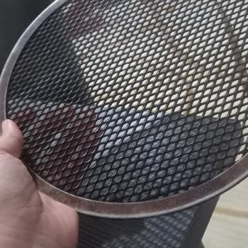 Domino’s Pizzasında Metal Parça Bulunması Hijyen Riski Yaratıyor