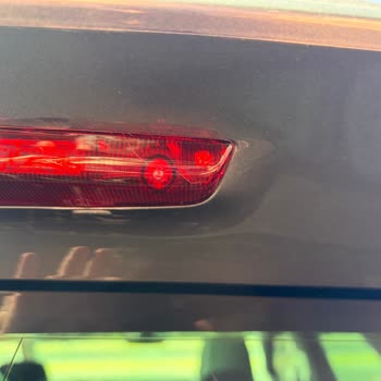 Garanti Altındaki Seat Ateca'da Üçüncü Stop Lambası Değişimi Reddedildi