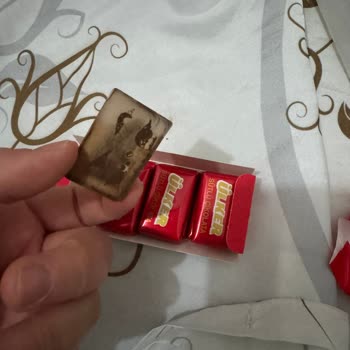 Ülker Sütlü Çikolata Renk Değişikliği Ve Sağlık Endişesi