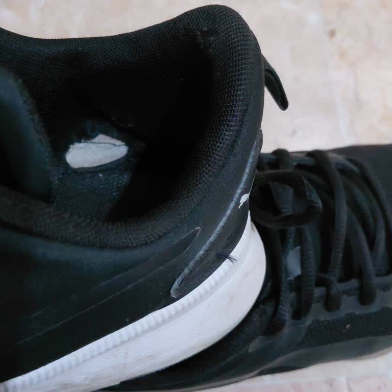 Puma Ayakkabısının İç Topuk Yırtılması Ve Kullanıcı Hatası Reddi Çözüm Bekliyor