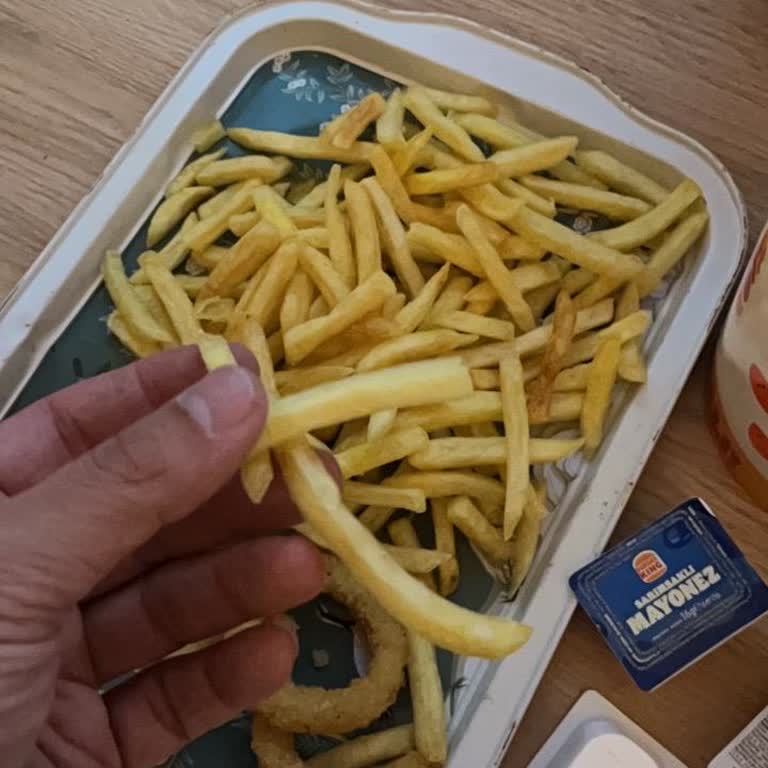 Uber Eats’te Burger King Saime Kadın Şubesinden Sürekli Soğuk Ve Gecikmeli Siparişler