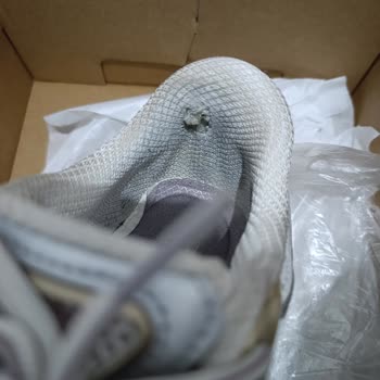 Skechers Ayakkabısındaki Topuk Astarı Yırtıldı, İnceleme Reddedildi Ve Çözüm Sunulmadı