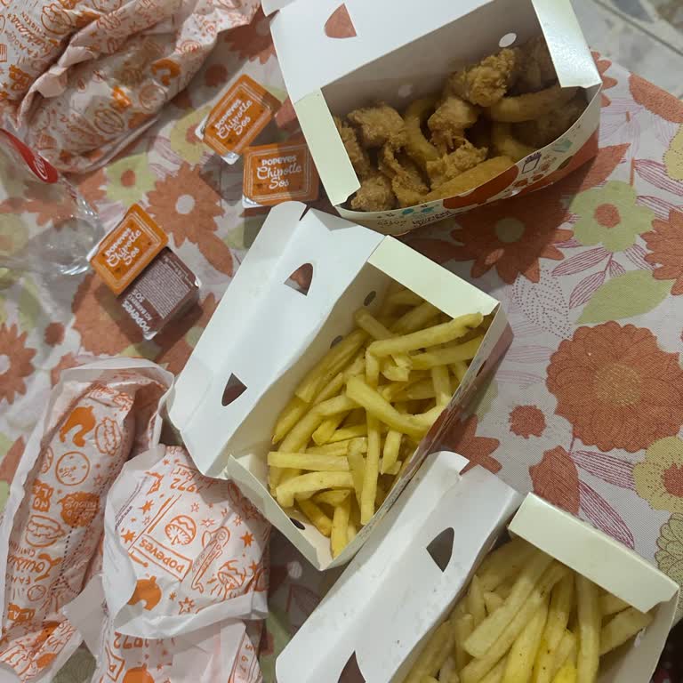 Popeyes Siparişindeki Patates Ürünlerinin Eksik Gönderilmesi Ve Talebin Reddedilmesi
