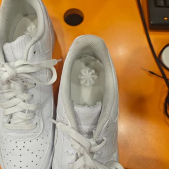 FLO Mağazasındaki Nike Ayakkabısının Kısa Sürede Deforme Olması Ve İade Talebi