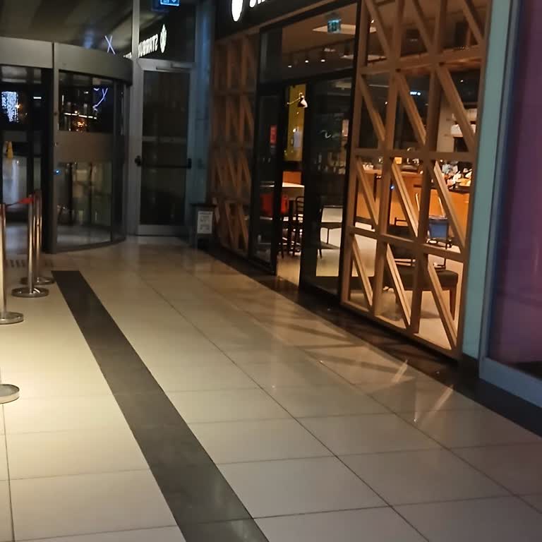 Starbucks Çalışanının 'Kapandı' Deyimiyle Kaba Davranışı