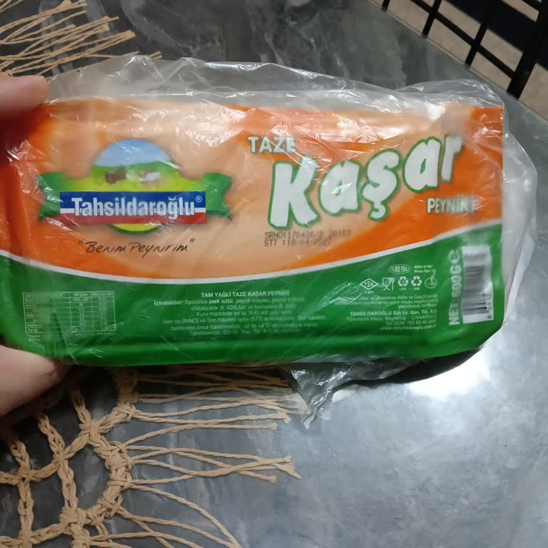 Net Gros Şubesindeki Tahsildaroğlu Kaşar Peynirinde Plastik Ve Benzin Kokusu