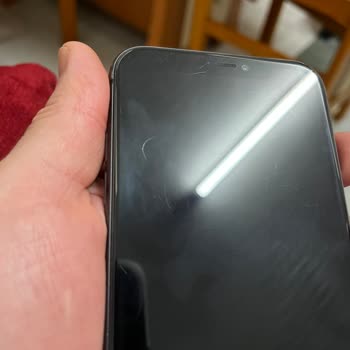 Sahibinden Ekspertiz Sonrası Akıllı Telefon Çiziklerle Geri Döndü Ve Telafi Bekliyor