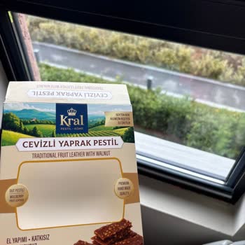 Şok Marketten Kral Pestil Kömbe İçinde Kıl Ve Sentetik İplik Çıktı