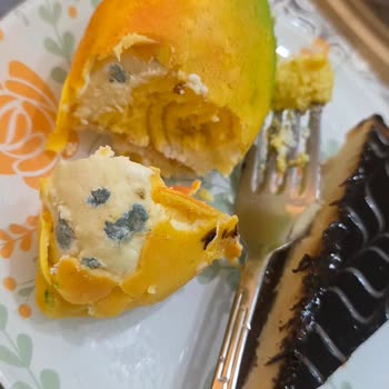 Carrefour'da Mangolu Pastada Küflü Mango Parçaları: Sağlık Ve Hijyen Riski