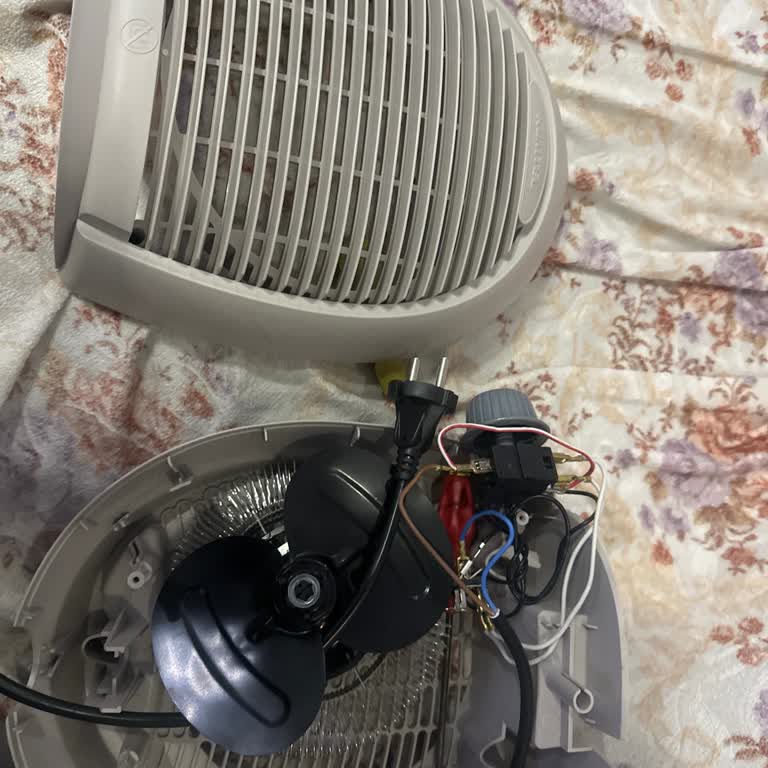 Kumtel Elektrikli Isıtıcı Kısa Sürede Arızalandı Ve Yanık Kokusu Verdi