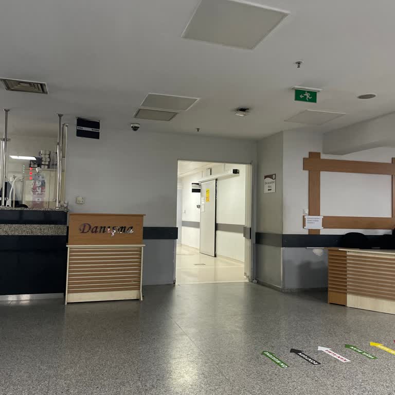 Ankara Üniversitesi Çocuk Acil Servisinde 1,5 Saat Bekleme Ve Tek Doktor