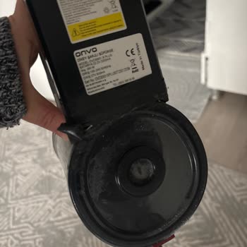 Onvo Dikey Süpürge Toz Haznesi Kapağı Kırıldı Garanti Kapsamında Ücretsiz Onarım Talebi