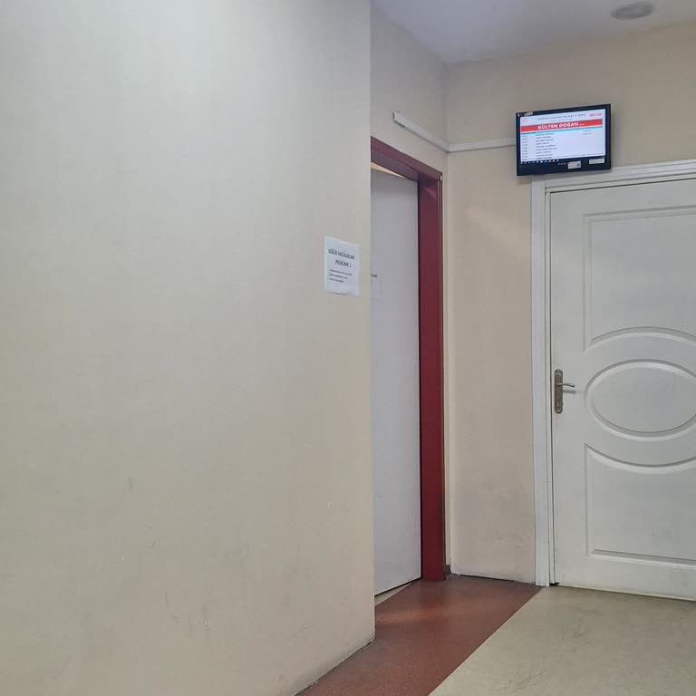 Haseki Hastanesinde Doktorun Soğuk Ve Yetersiz Yaklaşımı Hastayı Özel Hastaneye Gönderdi