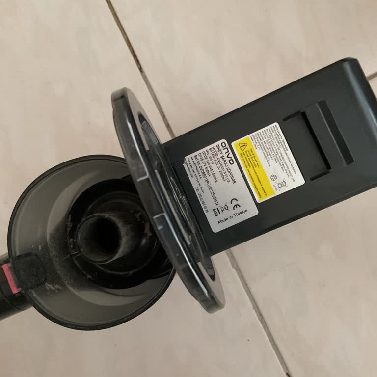 Onvo Dikey Şarjlı Süpürge İçin Kırılan Toz Haznesi Alt Kapağı Yedek Parça Bulamama Sorunu