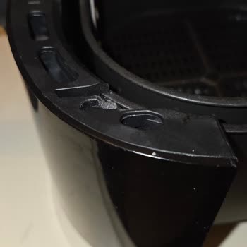 Philips Airfryer HD9252 Plastik Parça Aşınması Ve Aşırı Yedek Parça Fiyatı