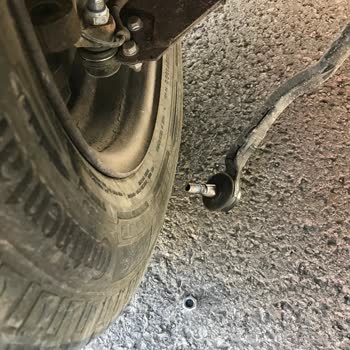 Opel Vivaro Rot Parçası Gevşeyen Civata Sebebiyle Güvenlik Endişesi Ve Ürün Geliştirme İsteği